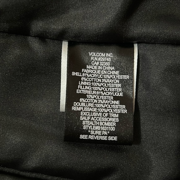 Volcom Scout Women’s Black & White Flannel Zip Up Jacket - Picture 14 of 16